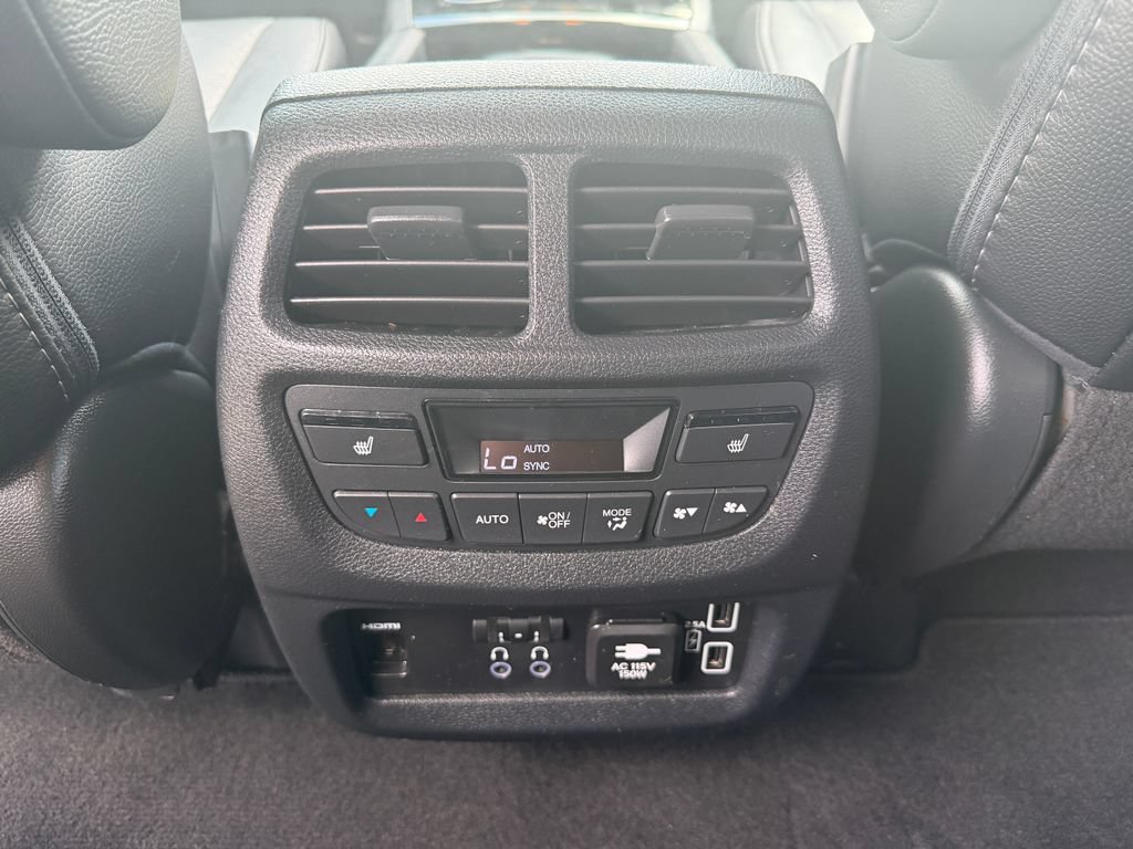 Used 2020 Honda Pilot Touring image 15