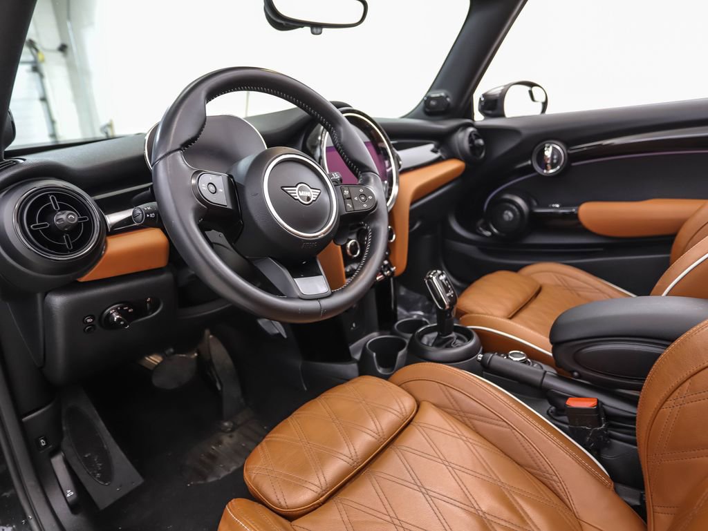 Used 2023 MINI Cooper S w/ Signature Upholstery Package image 10
