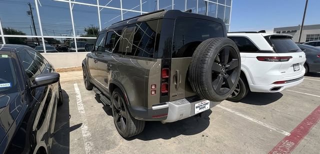 Used 2020 Land Rover Defender 110 First Edition AWD/4WD image 3