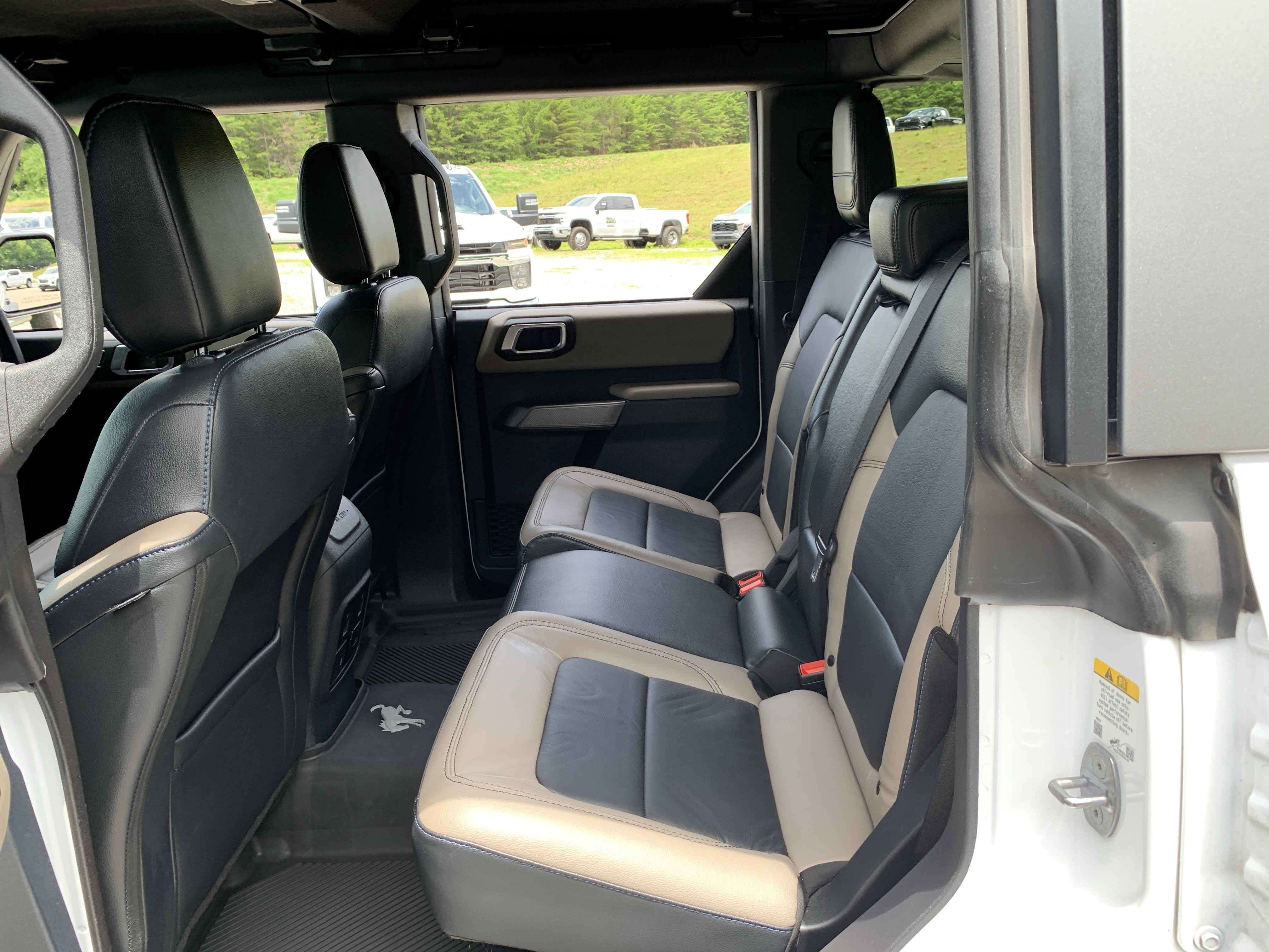 Used 2023 Ford Bronco Wildtrak AWD/4WD image 35