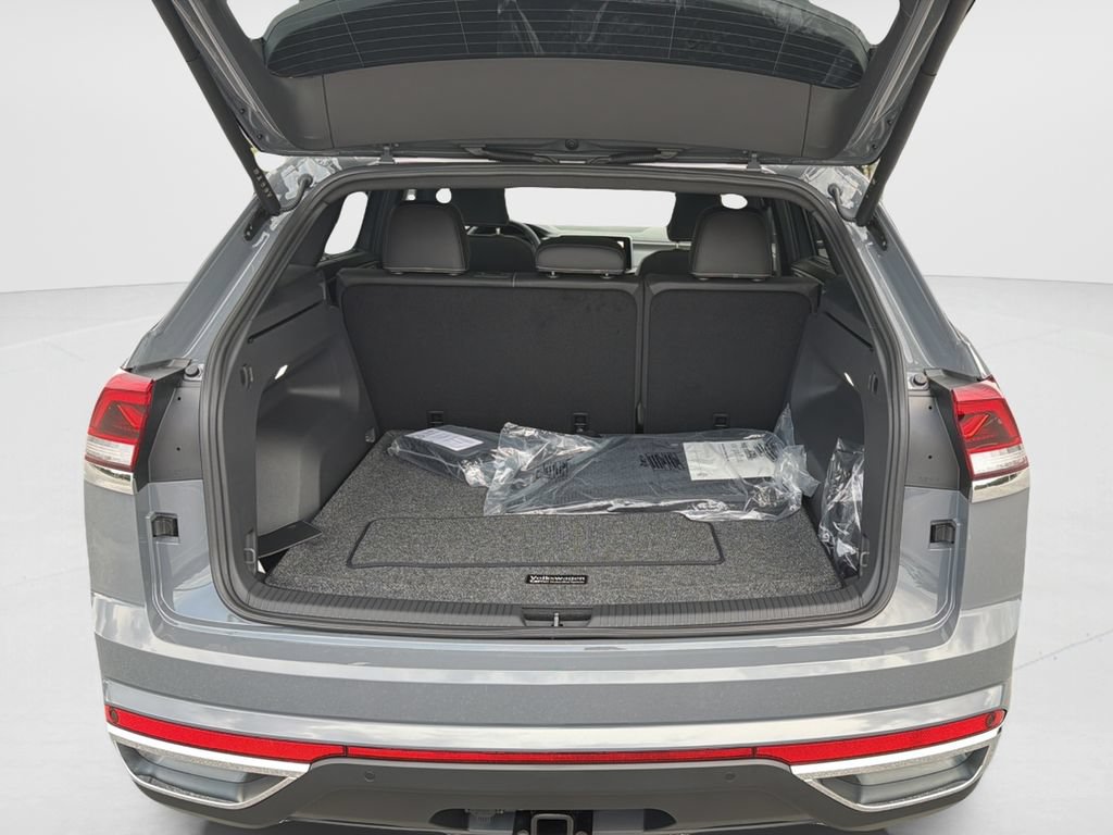 New 2026 Volkswagen Atlas Cross Sport SEL AWD/4WD image 11