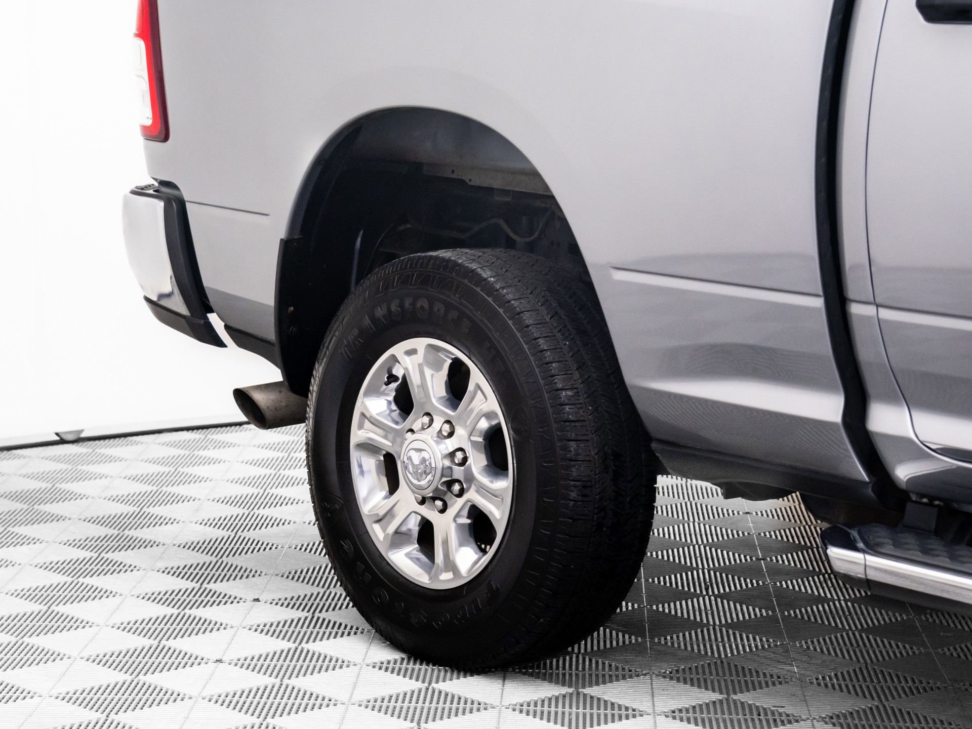 Used 2023 RAM 2500 Big Horn w/ Level 1 Equipment Group image 34