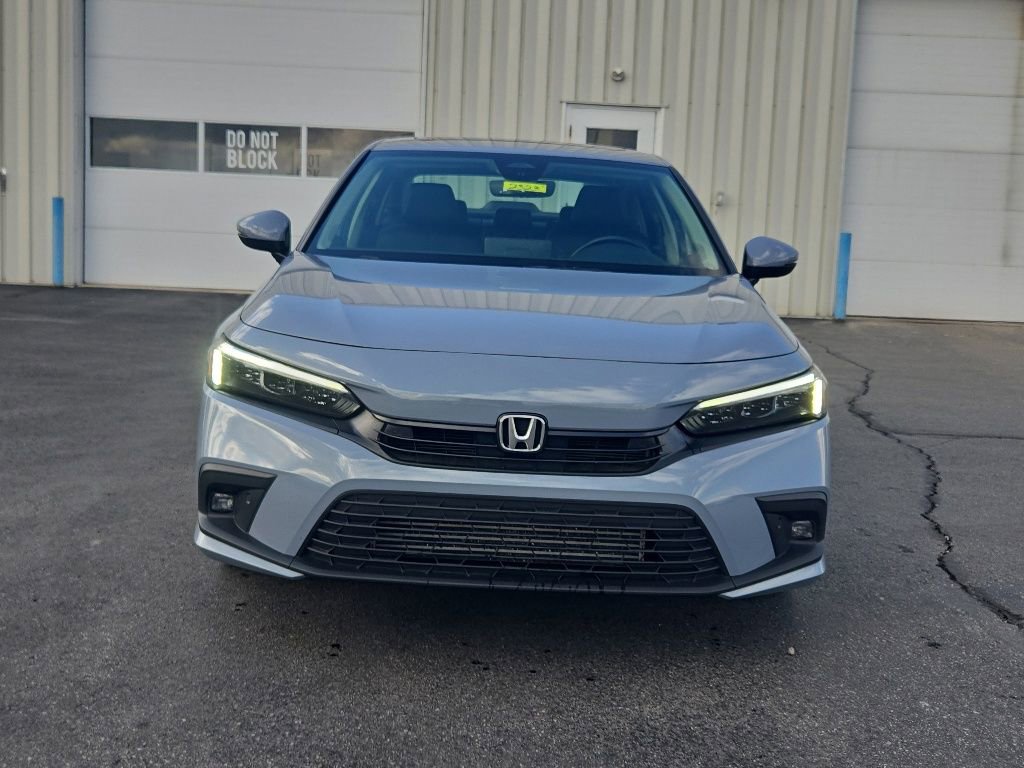 Used 2024 Honda Civic Touring image 2
