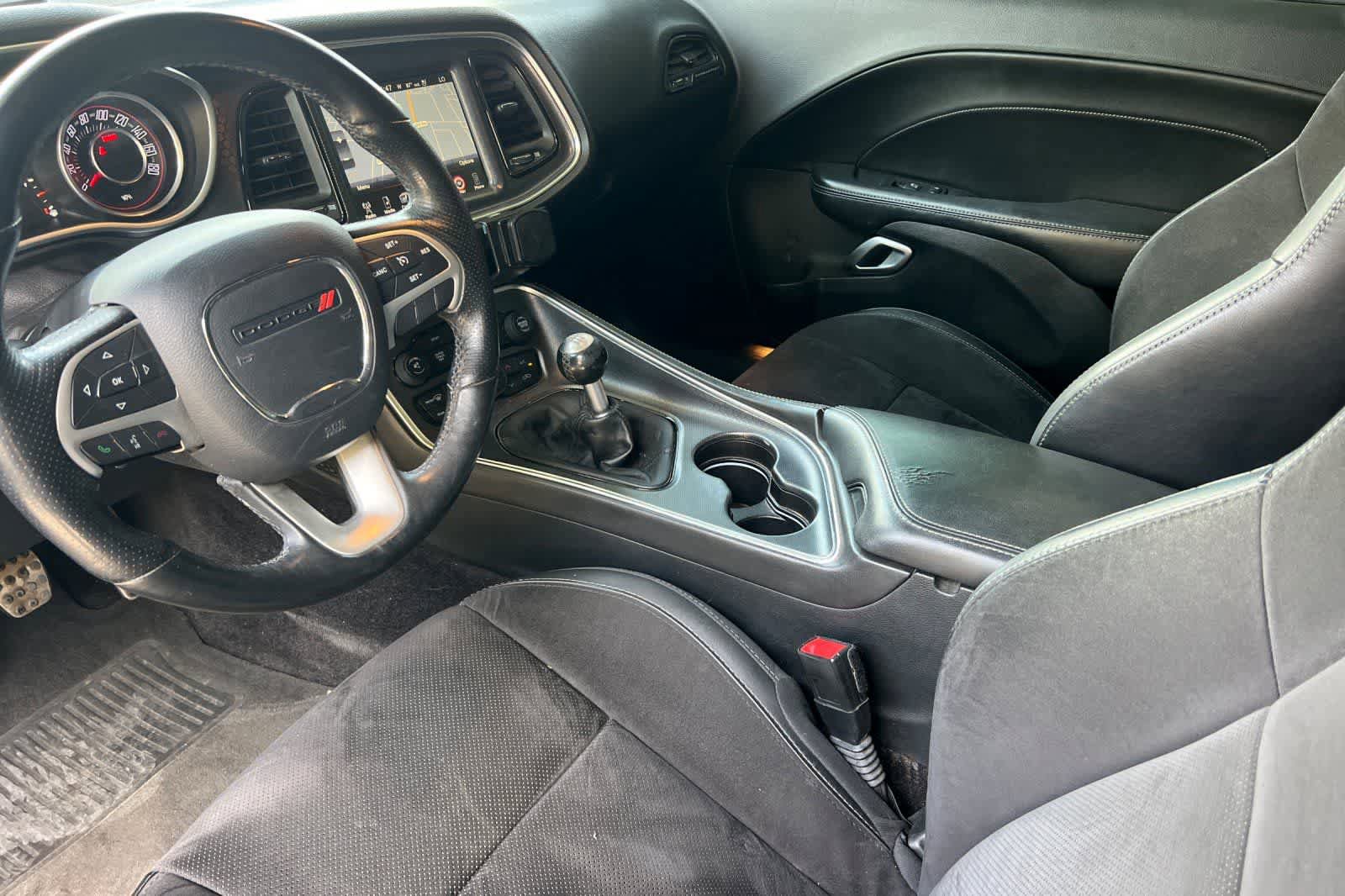 Used 2016 Dodge Challenger R/T Scat Pack w/ Leather Interior Group RWD image 14