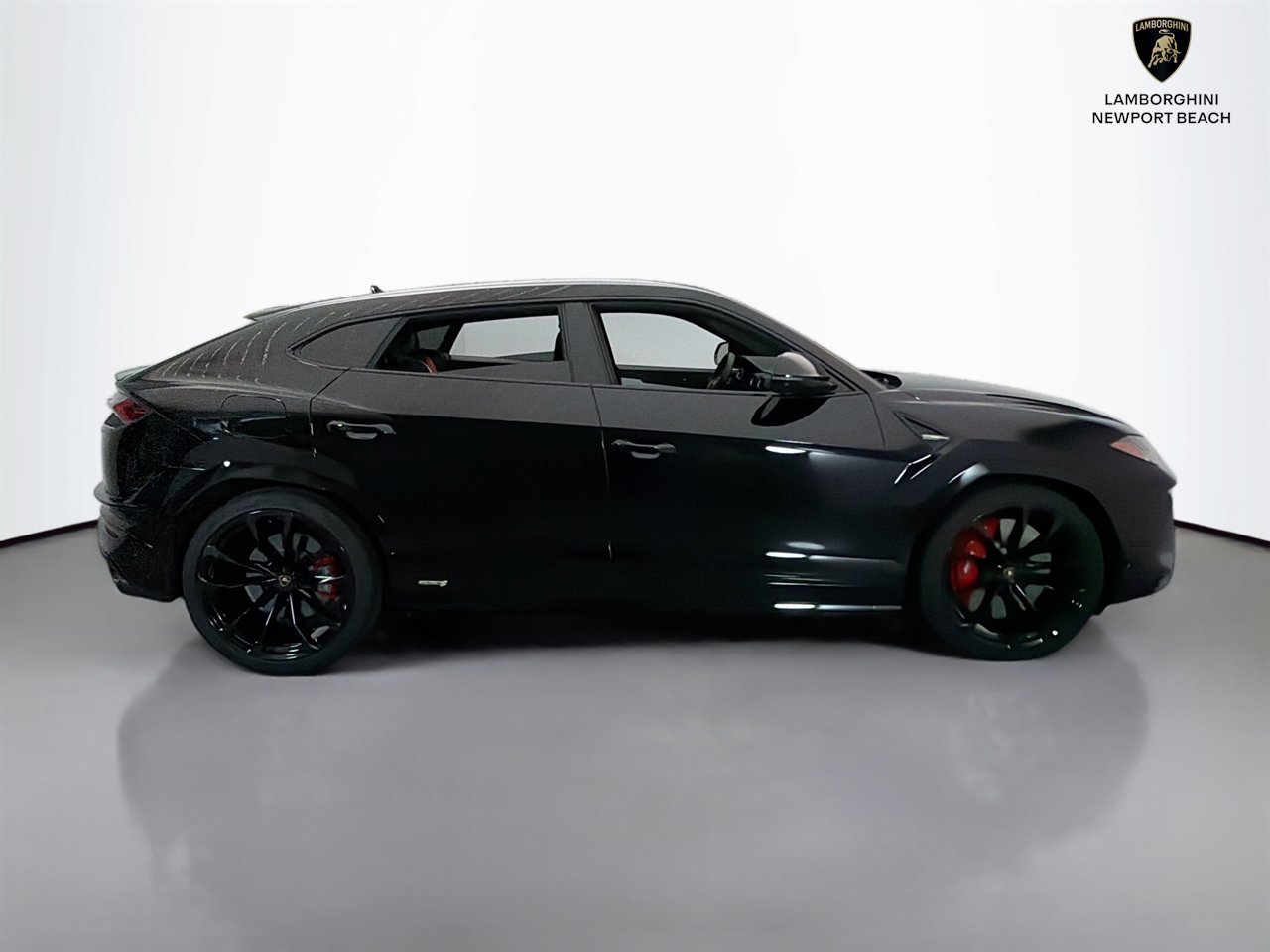 Used 2024 Lamborghini Urus S AWD/4WD image 38
