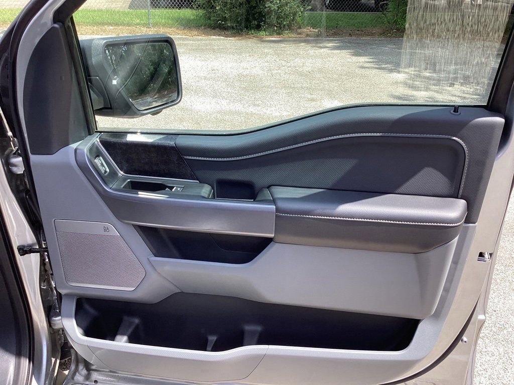 New 2025 Ford F150 Lightning Flash image 29