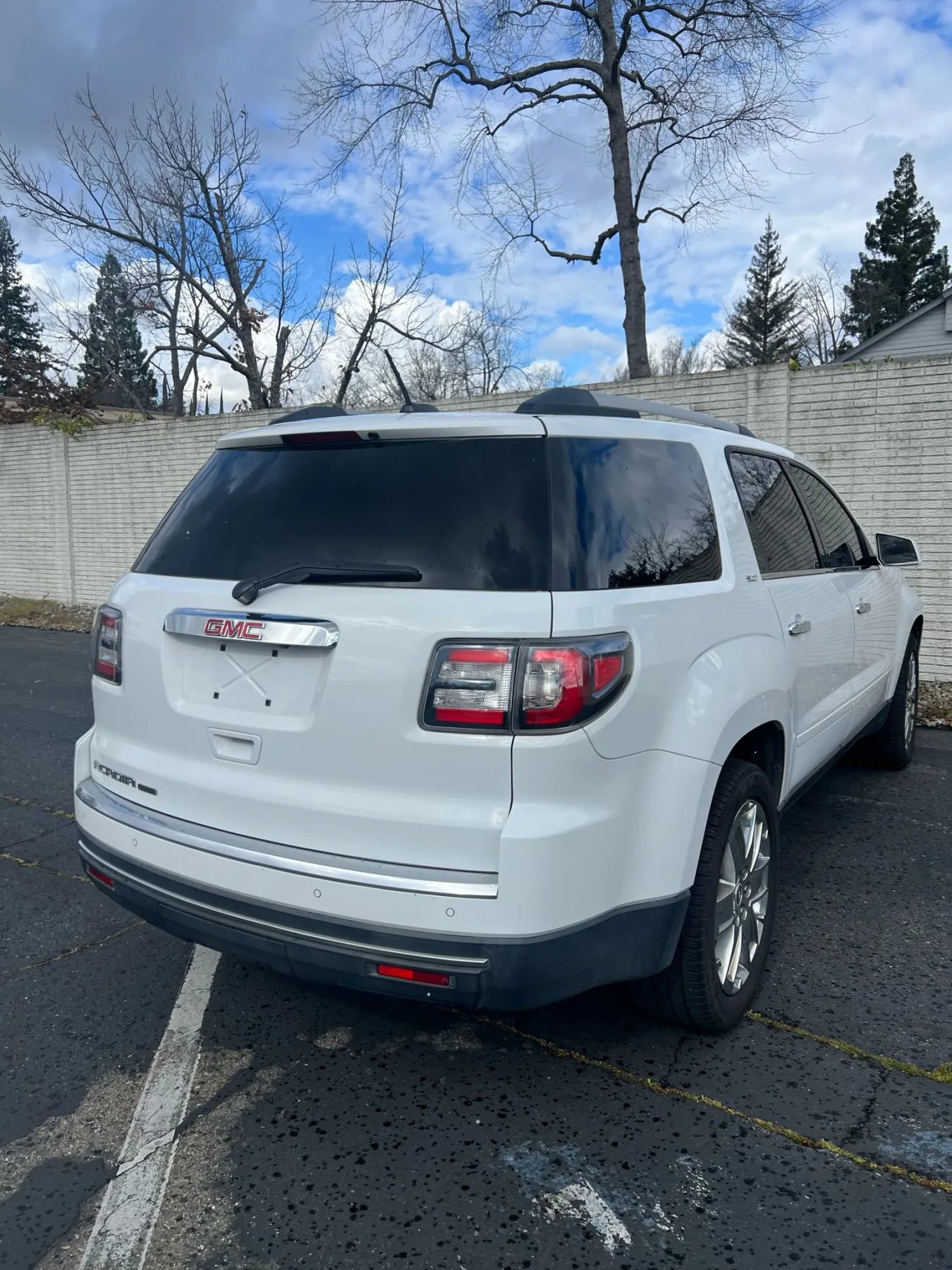 Used 2017 GMC Acadia Limited SLT image 5