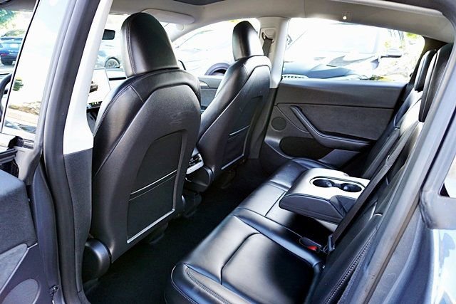 Used 2023 Tesla Model Y Long Range image 19