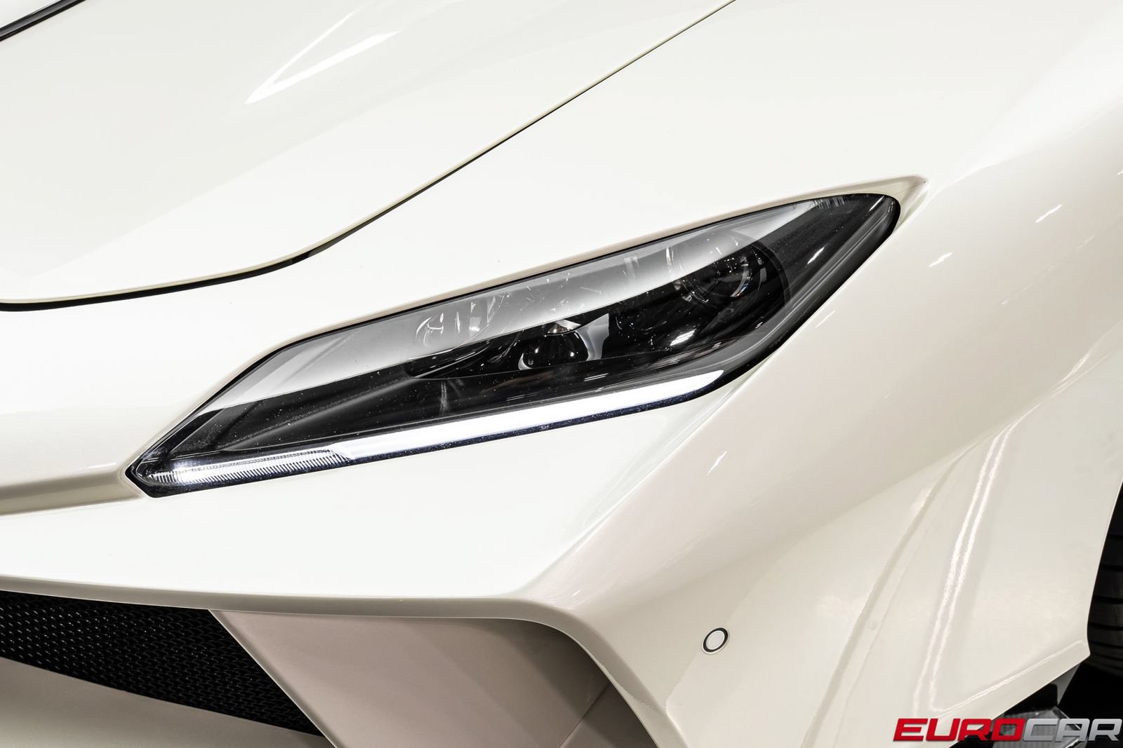 Used 2021 Ferrari F8 Tributo RWD image 16