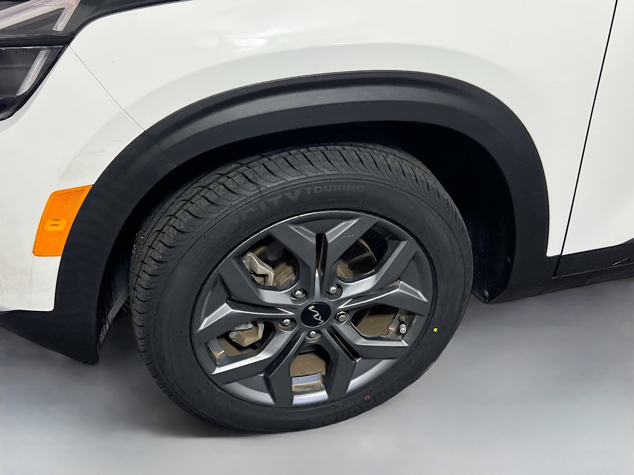 Used 2024 Kia Seltos S AWD/4WD image 13