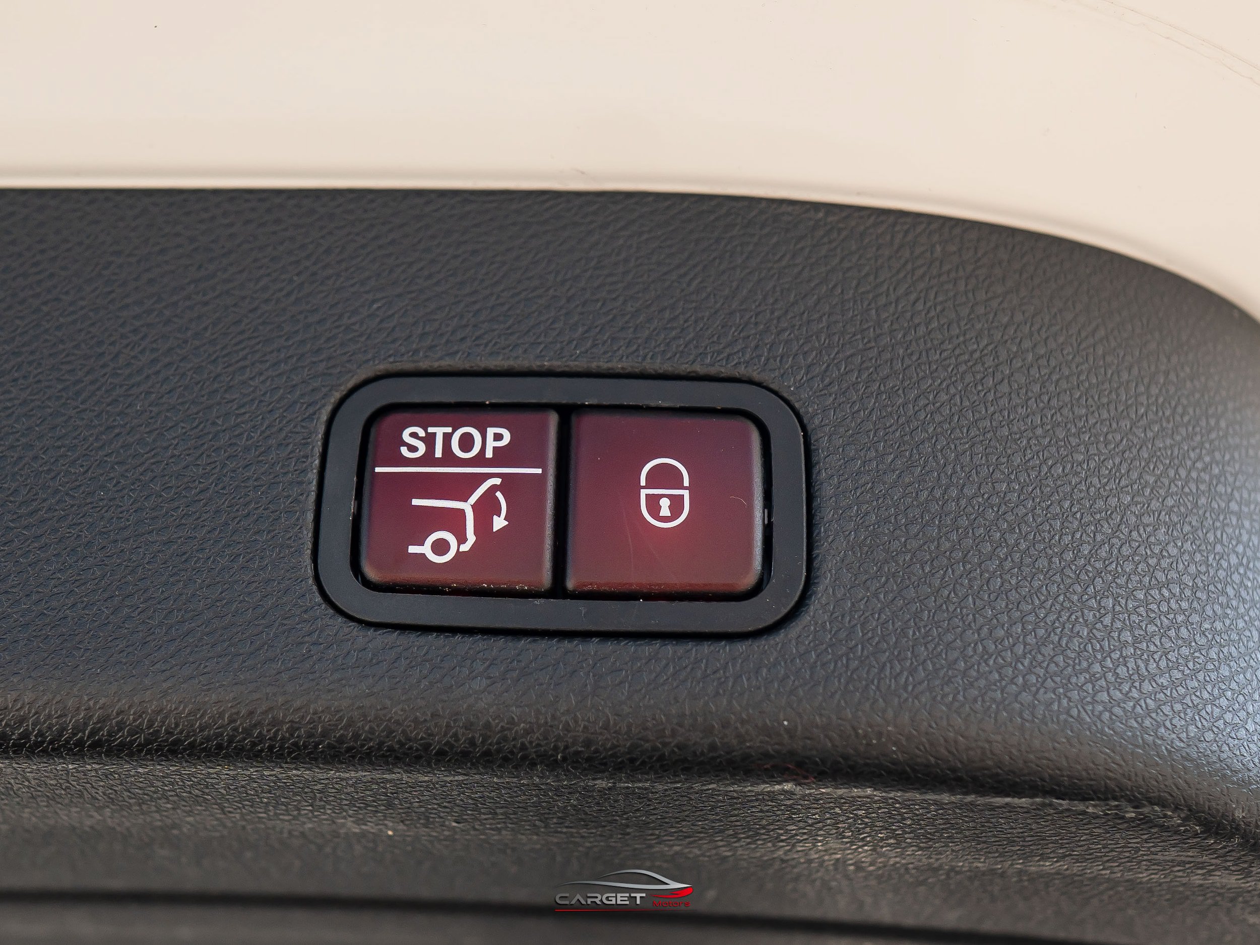 Used 2019 Mercedes-Benz GLS 450 4MATIC w/ Premium 1 Package image 40