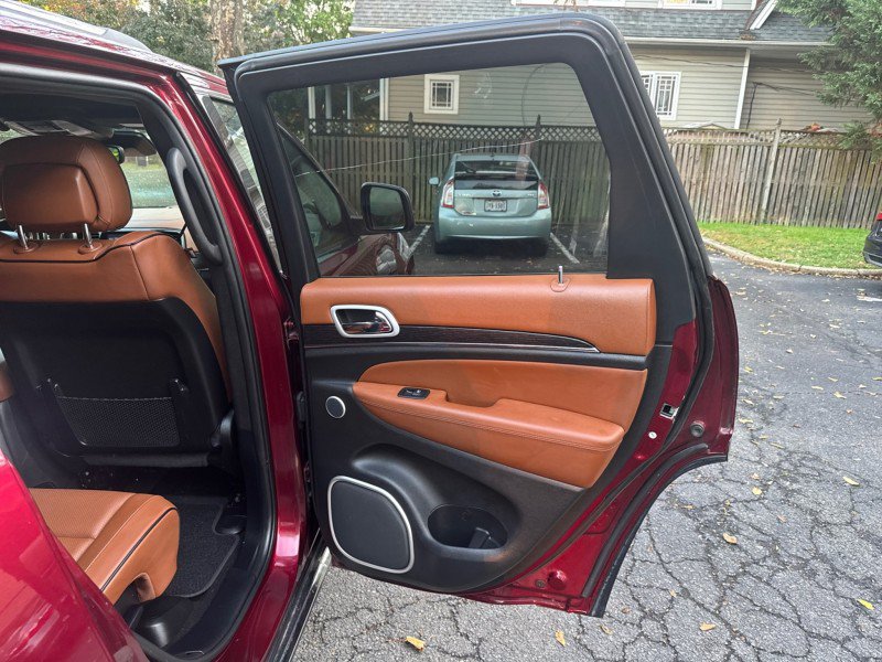 Used 2021 Jeep Grand Cherokee Summit AWD/4WD image 15