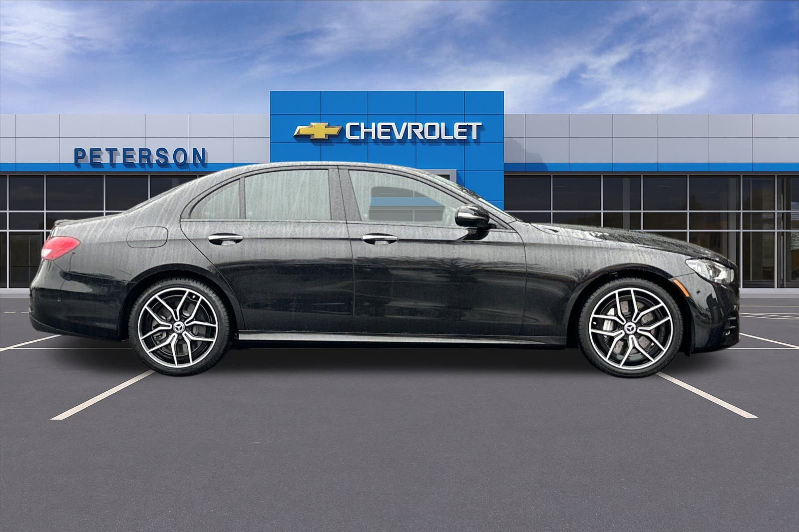Used 2022 Mercedes-Benz E 450 4MATIC Sedan w/ Driver Assistance Package image 3