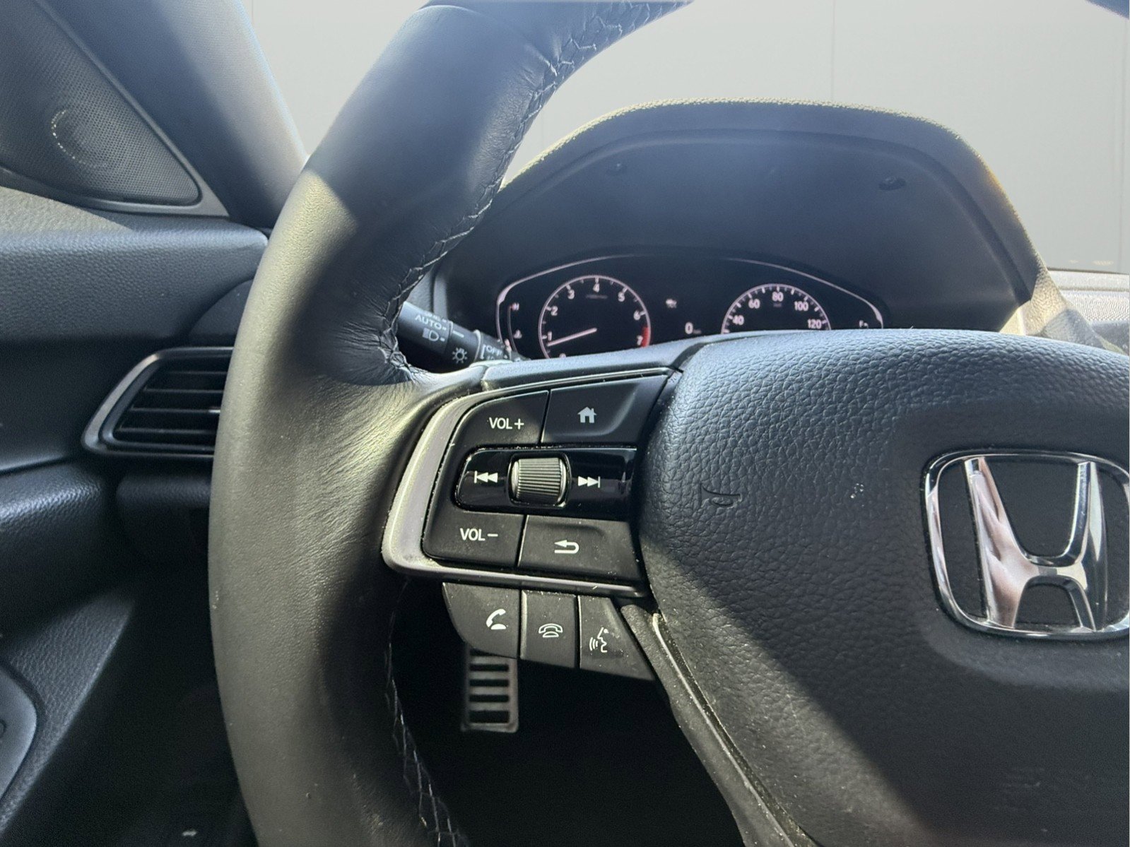 Used 2022 Honda Accord Sport image 18