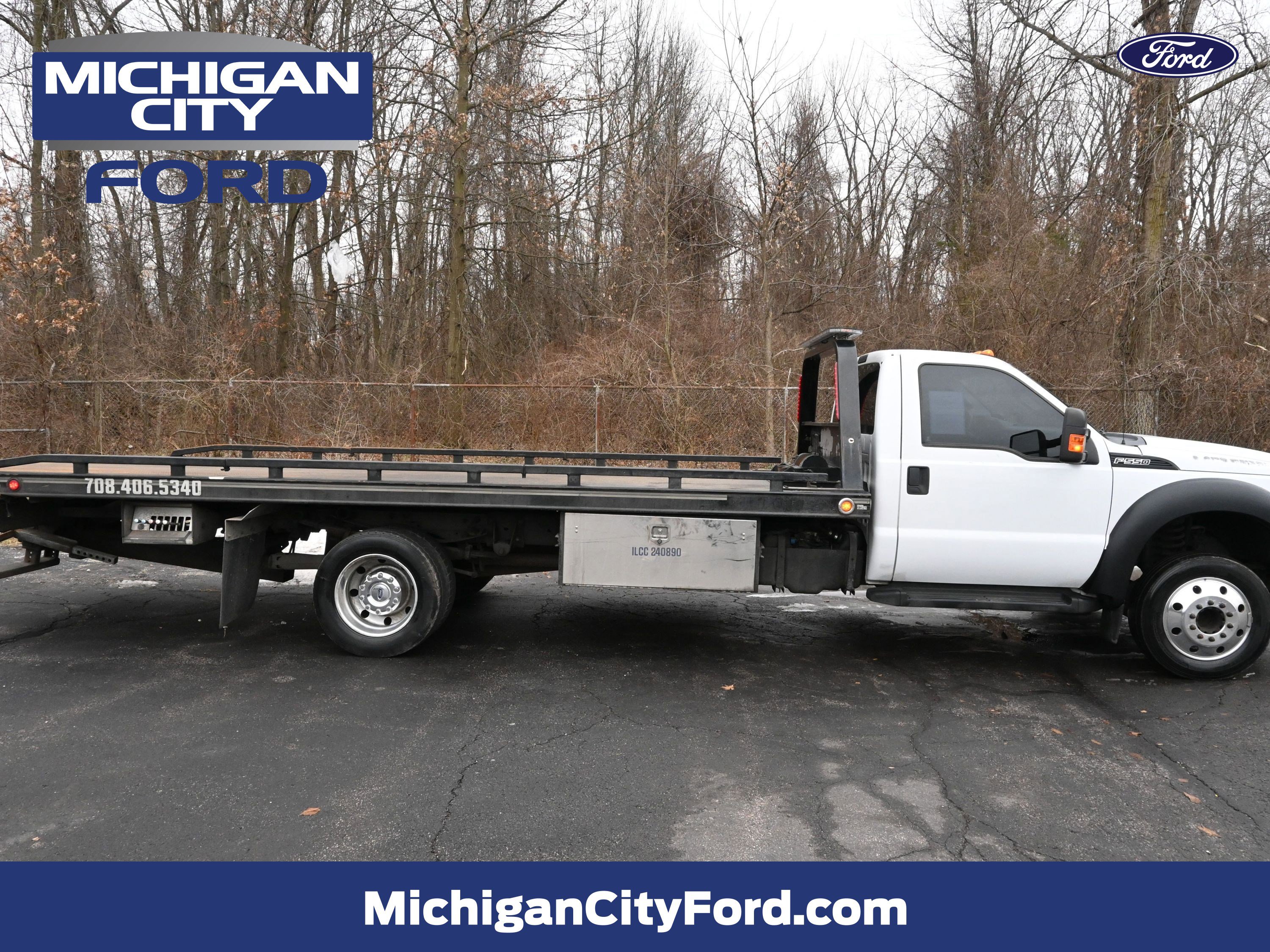 Used 2016 Ford F550 2WD Regular Cab Super Duty image 1