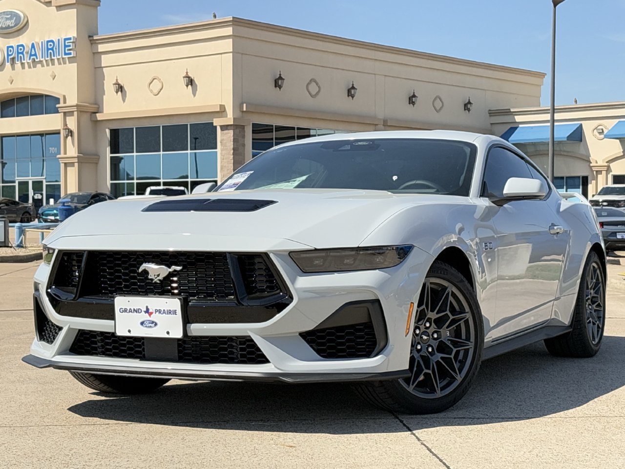 New 2026 Ford Mustang GT w/ GT Performance Package RWD image 2