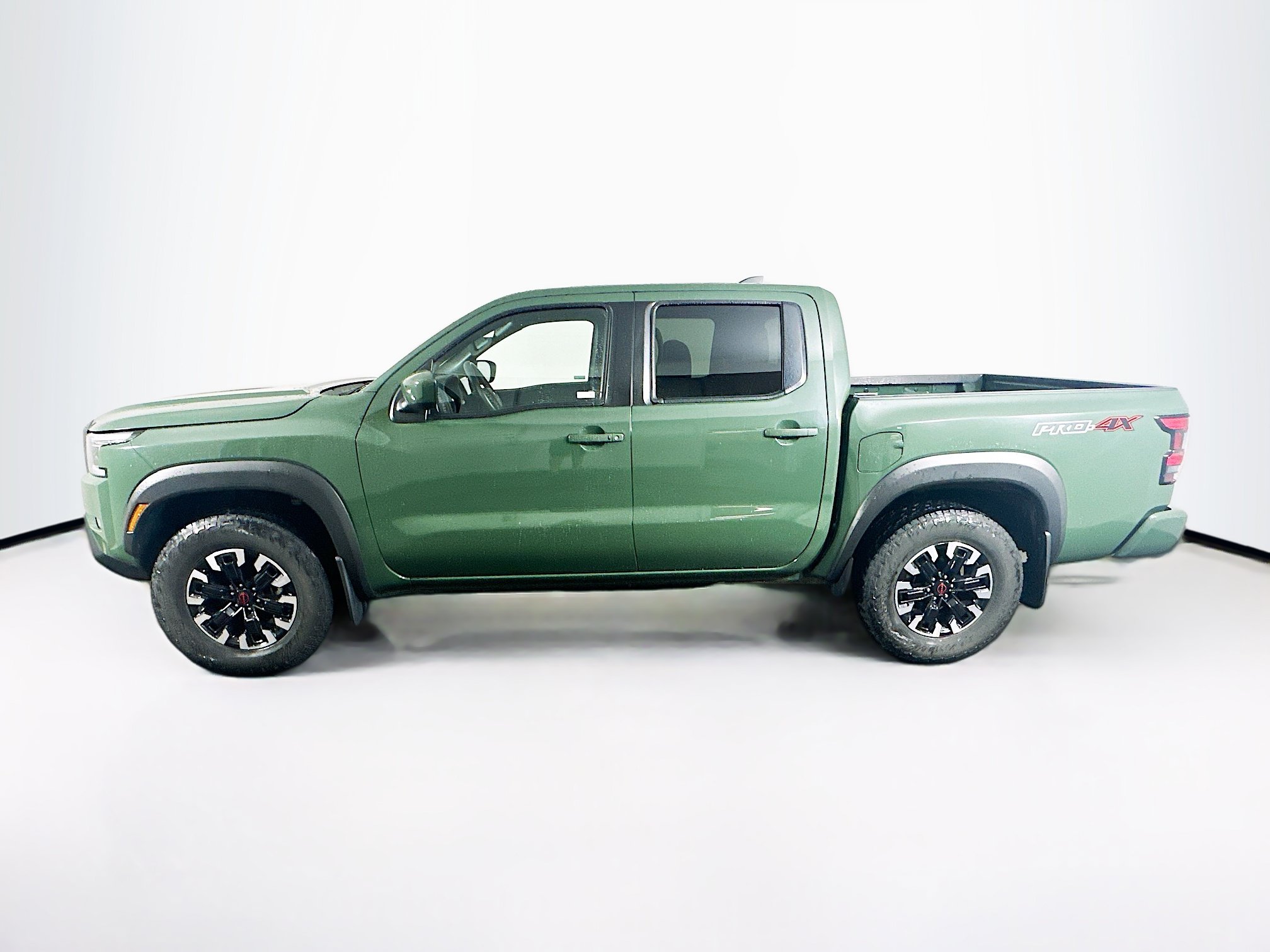Used 2023 Nissan Frontier PRO-4X w/ Technology Package AWD/4WD image 4