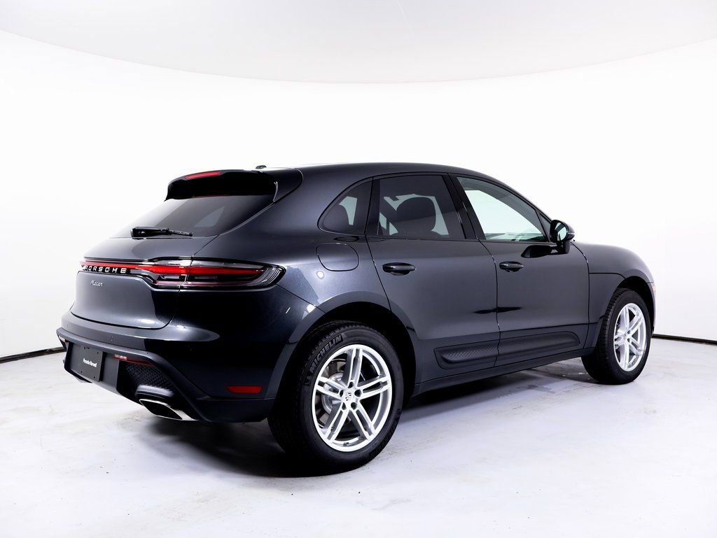 Certified 2025 Porsche Macan image 26