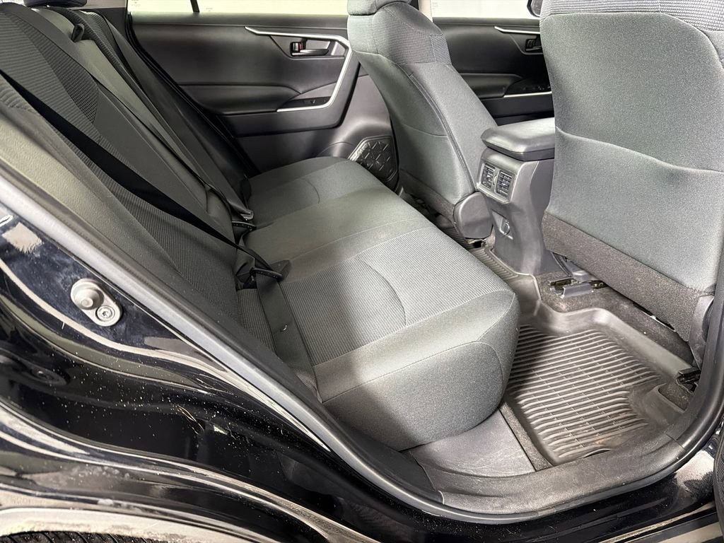 Used 2023 Toyota RAV4 LE image 15
