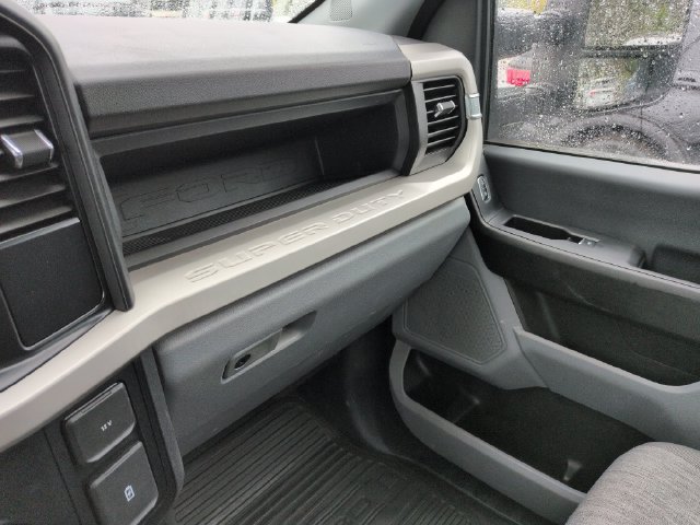 Certified 2024 Ford F250 XL w/ Snow Plow Prep Package AWD/4WD image 39