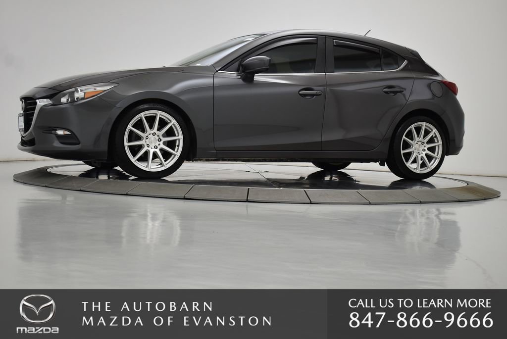 Used 2018 MAZDA MAZDA3 Touring FWD image 16
