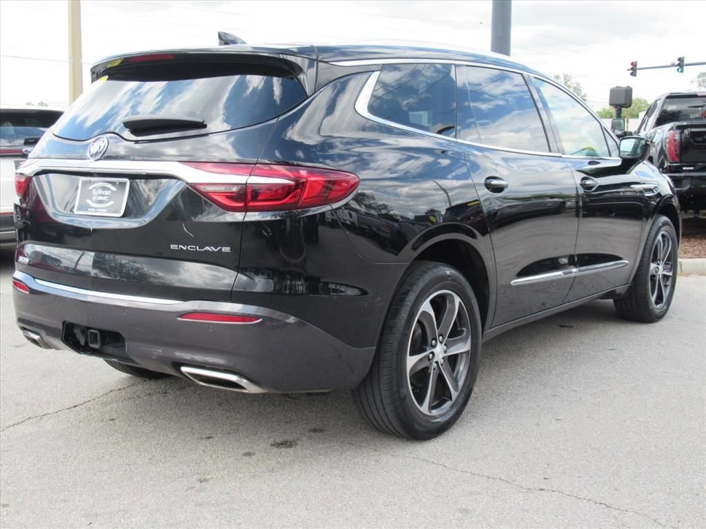 Used 2019 Buick Enclave Essence w/ LPO, Sport Appearance Package image 7