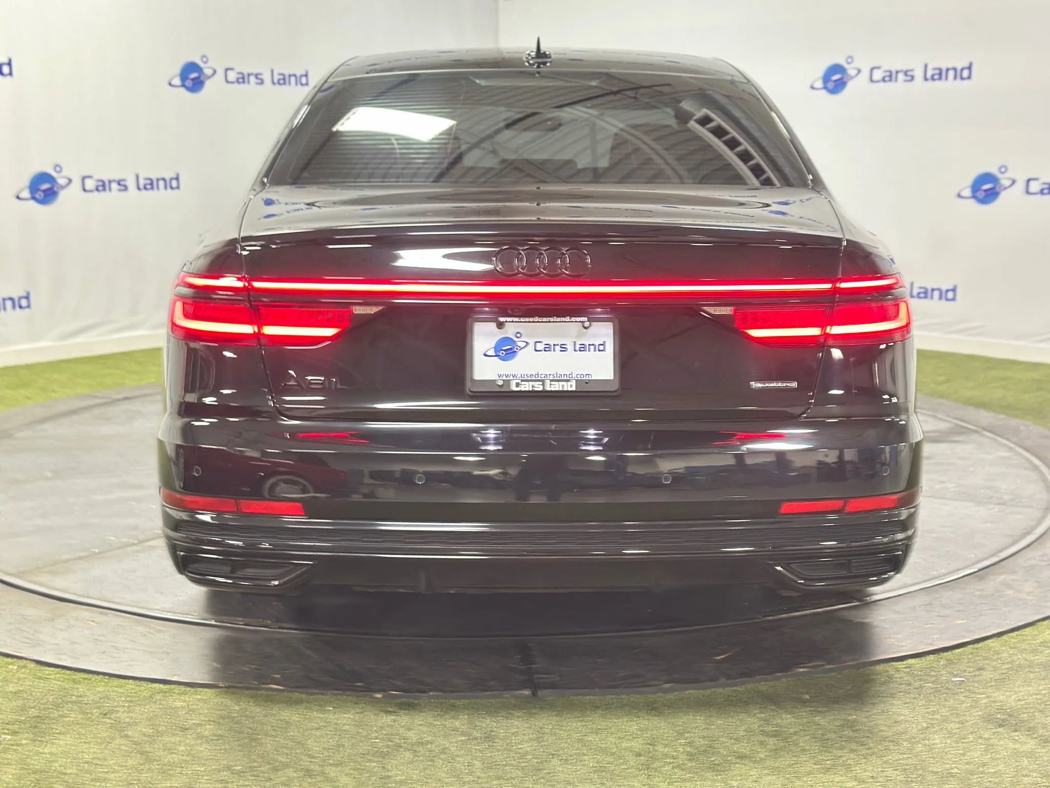Used 2020 Audi A8 L 4.0T image 4