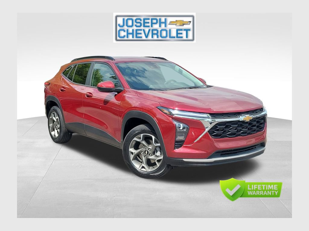 Used 2025 Chevrolet Trax LT w/ LT Convenience Package FWD image 1
