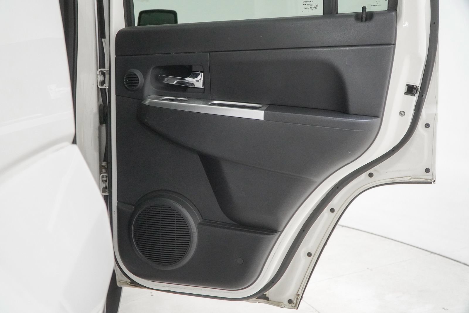 Used 2010 Jeep Liberty Limited w/ Tire & Wheel Group AWD/4WD image 35