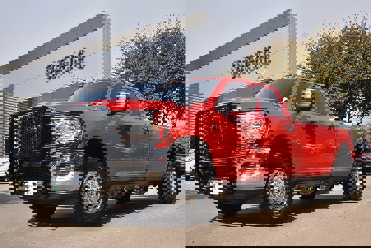 Used 2023 RAM 3500 Tradesman image 2