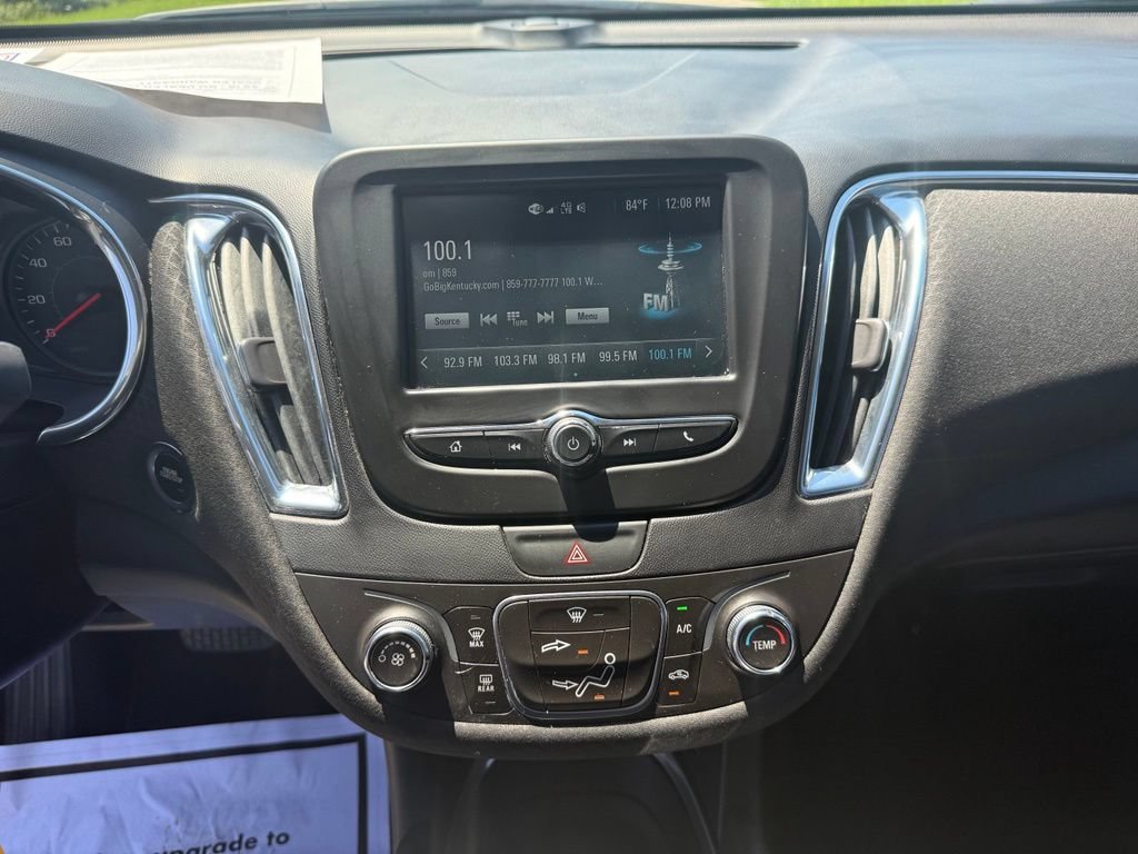 Used 2018 Chevrolet Malibu LT FWD image 36