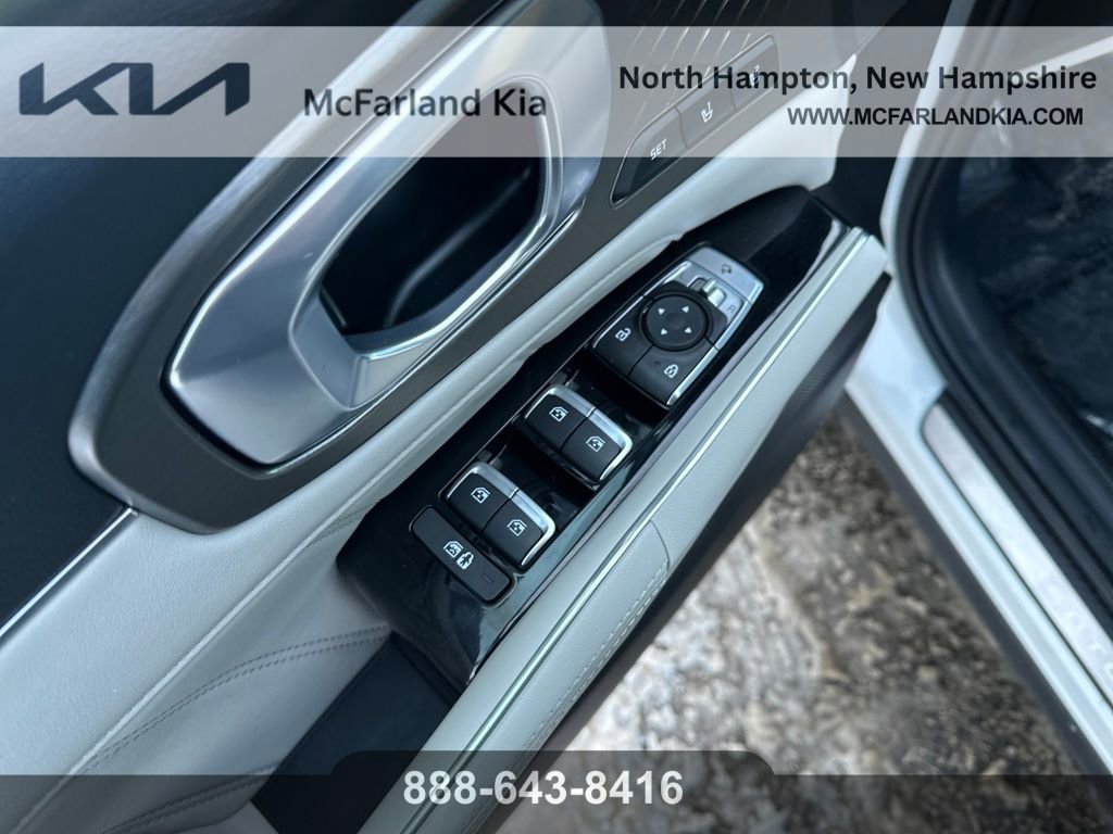 Used 2023 Kia Sorento SX Prestige image 13