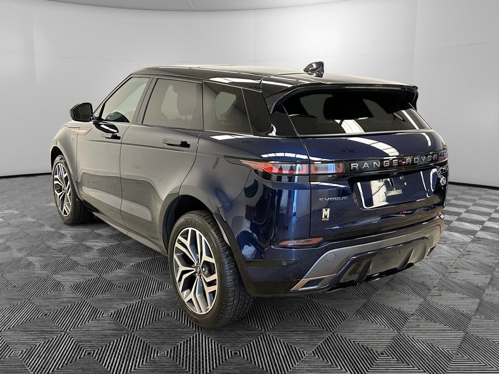 Used 2023 Land Rover Range Rover Evoque R-Dynamic SE image 3