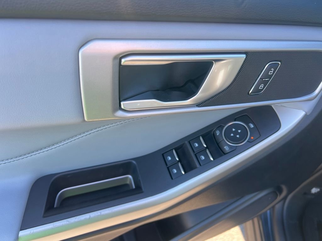 Certified 2023 Ford Explorer XLT w/ Equipment Group 202A image 13