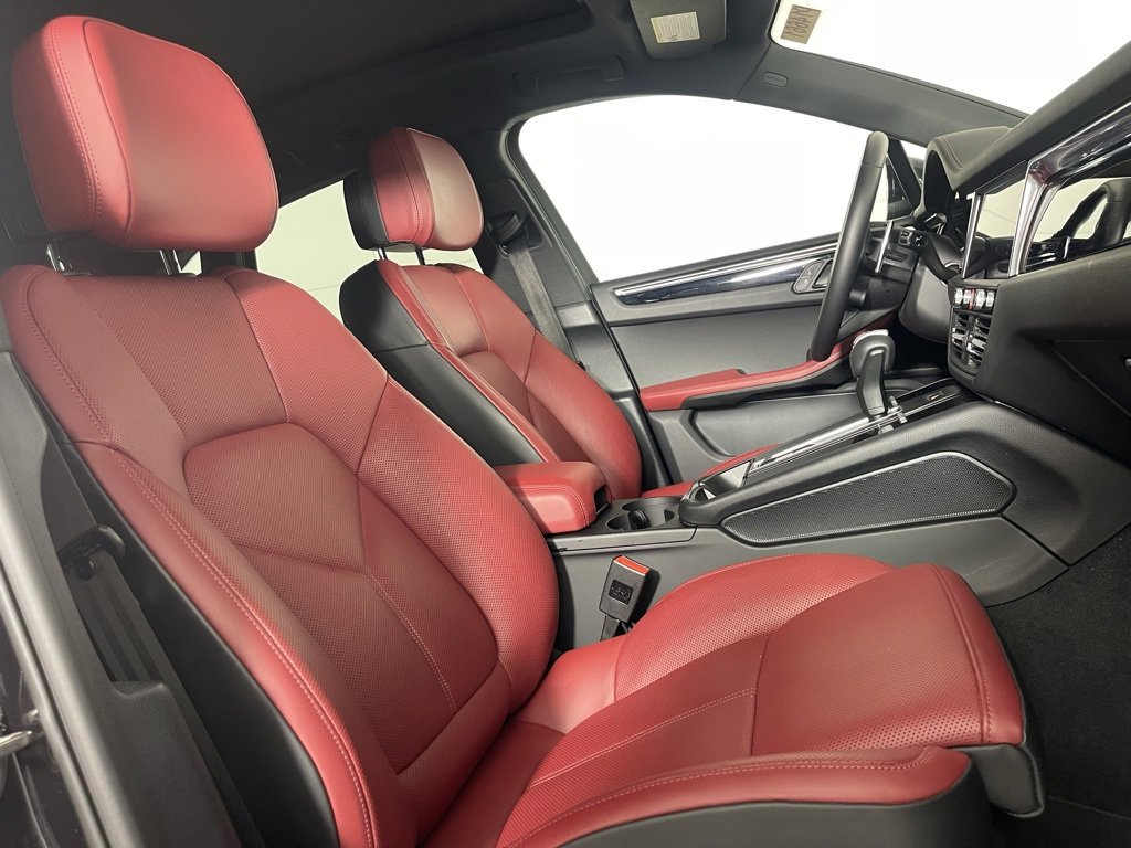 Certified 2023 Porsche Macan S image 21