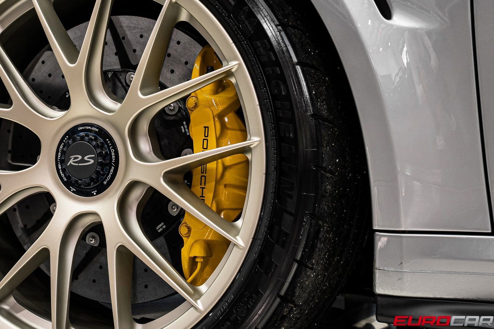 Used 2019 Porsche 911 GT2 RS image 34