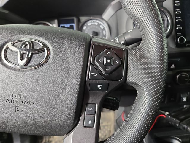 Used 2022 Toyota Tacoma TRD Off-Road w/ Technology Package AWD/4WD image 24