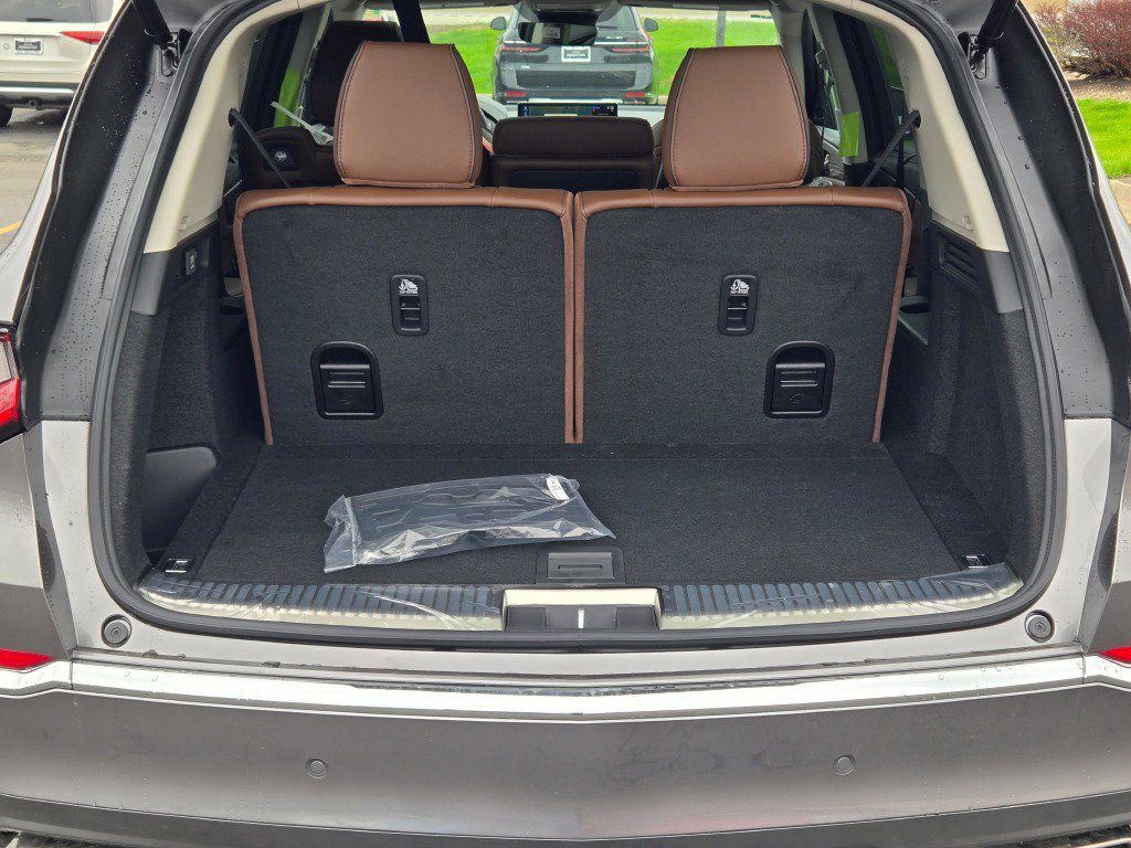 New 2026 Acura MDX w/ Advance Package AWD/4WD image 18