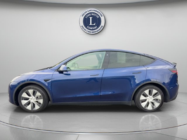 Used 2023 Tesla Model Y Long Range AWD/4WD image 2