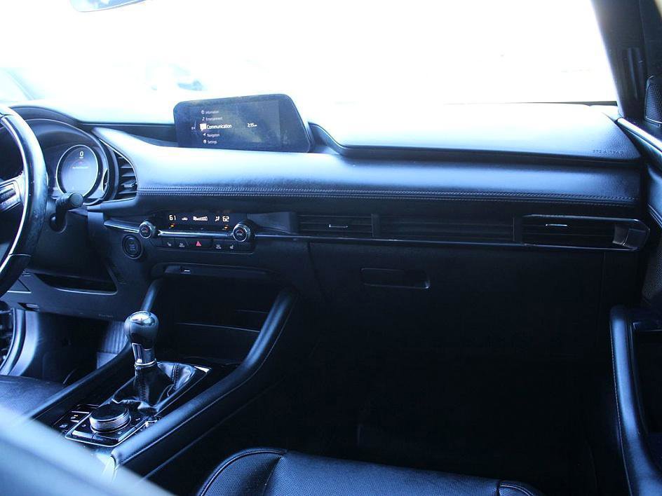 Used 2019 MAZDA MAZDA3 Hatchback w/ Premium Package image 23