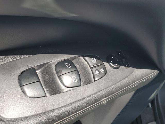 Used 2018 Nissan Pathfinder S AWD/4WD image 17