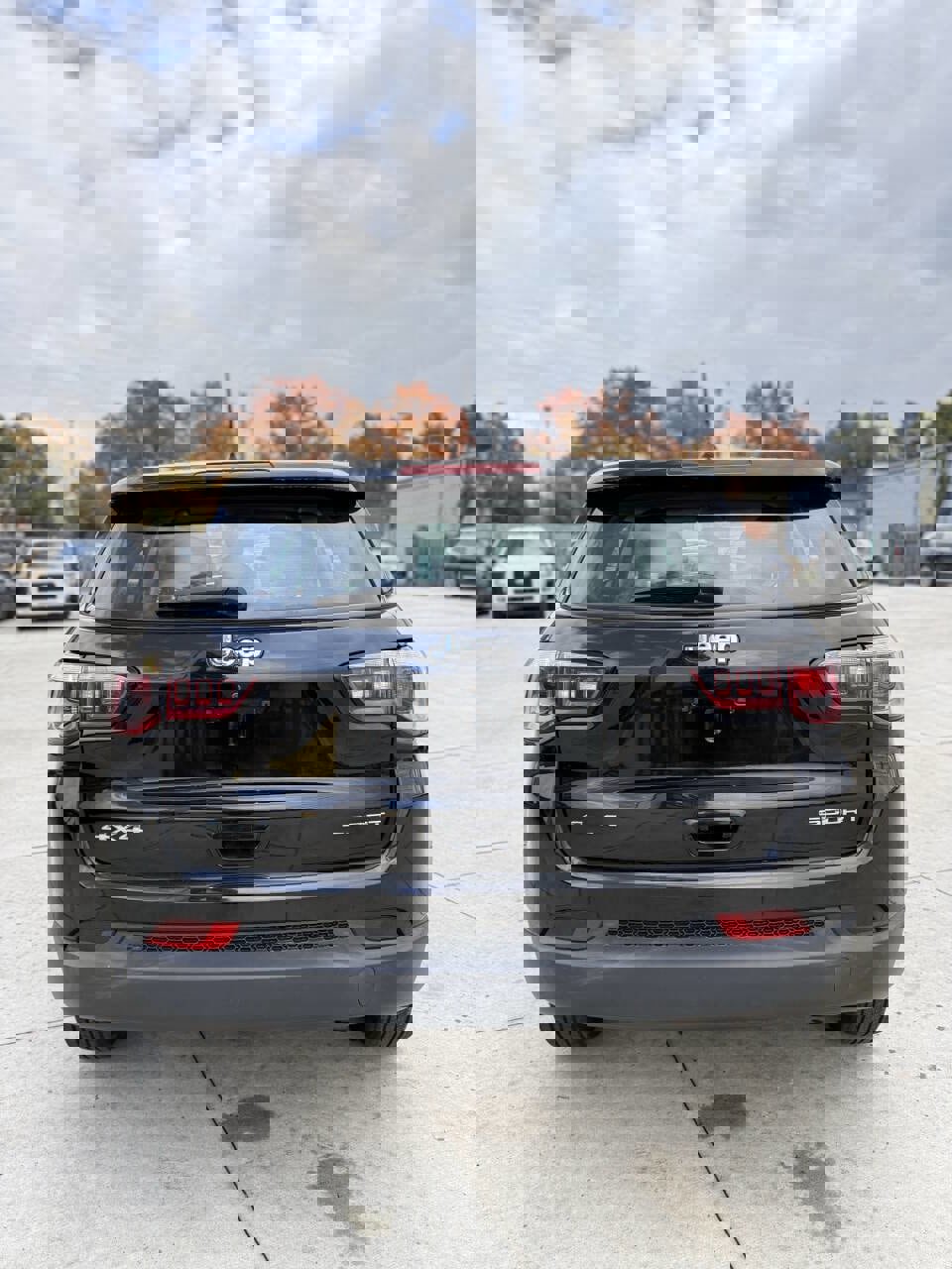 Used 2017 Jeep Compass Sport image 5