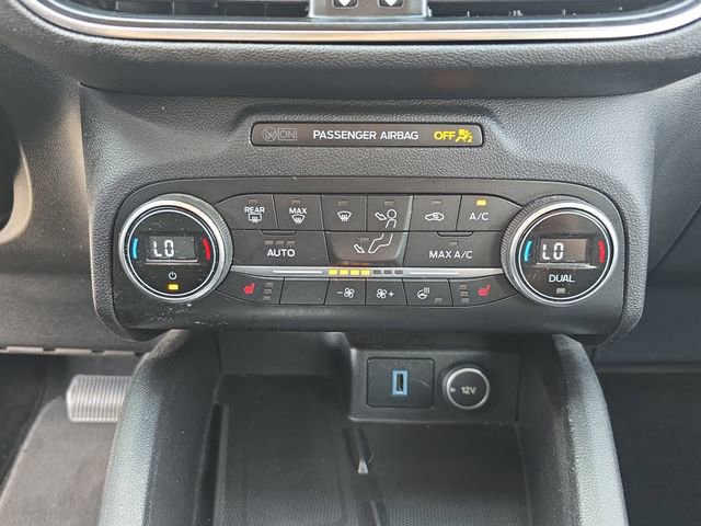 Used 2020 Ford Escape Titanium w/ Titanium Premium Package 2.0 image 24