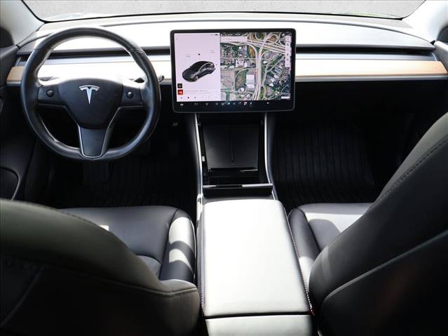 Used 2018 Tesla Model 3 Long Range RWD image 22