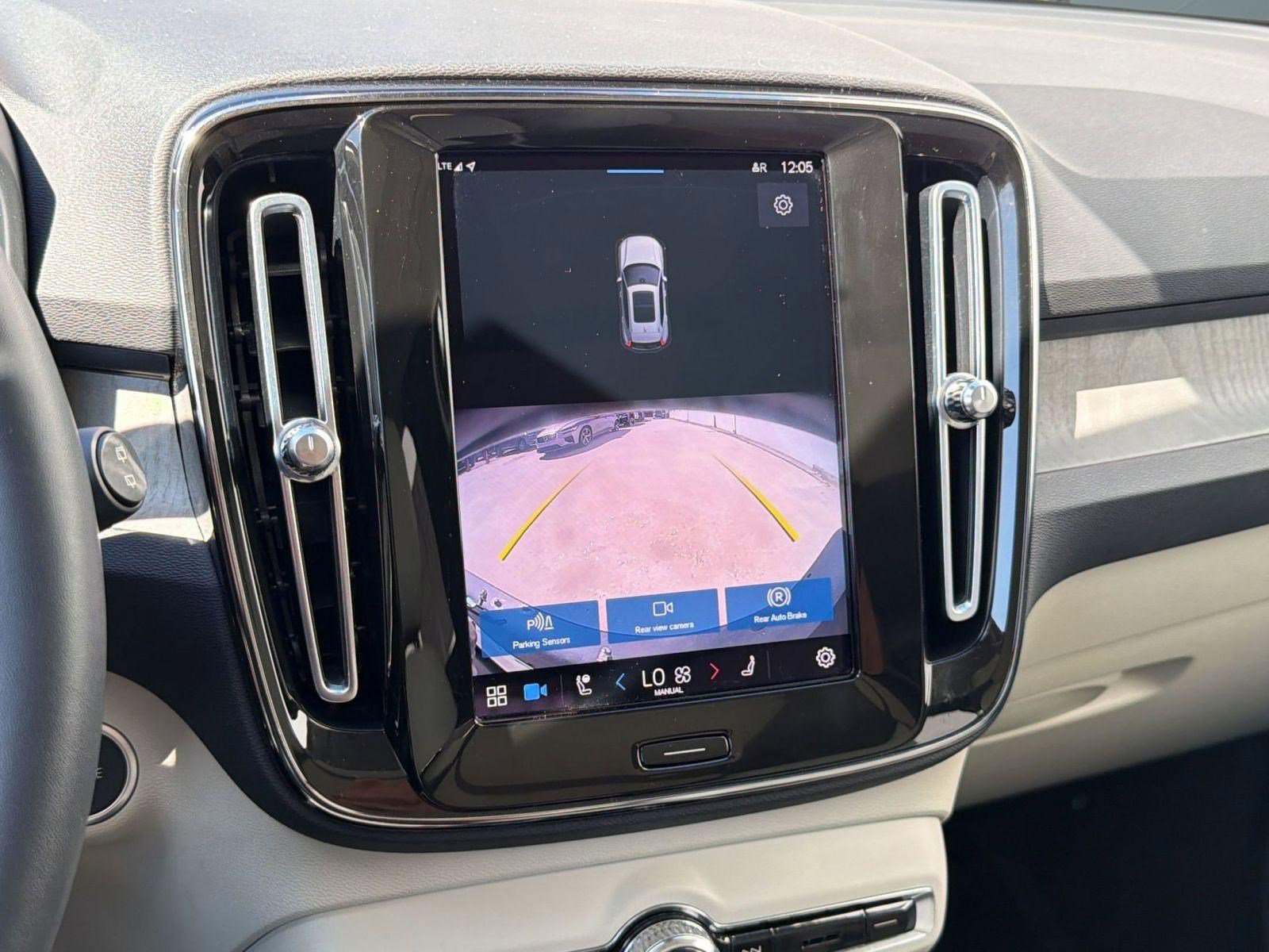 Certified 2023 Volvo XC40 B5 Plus w/ Protection Package Premier image 25