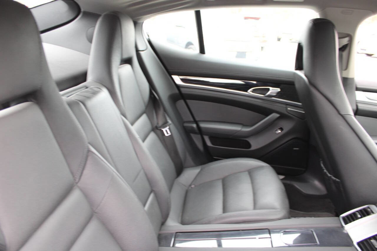 Used 2011 Porsche Panamera image 20