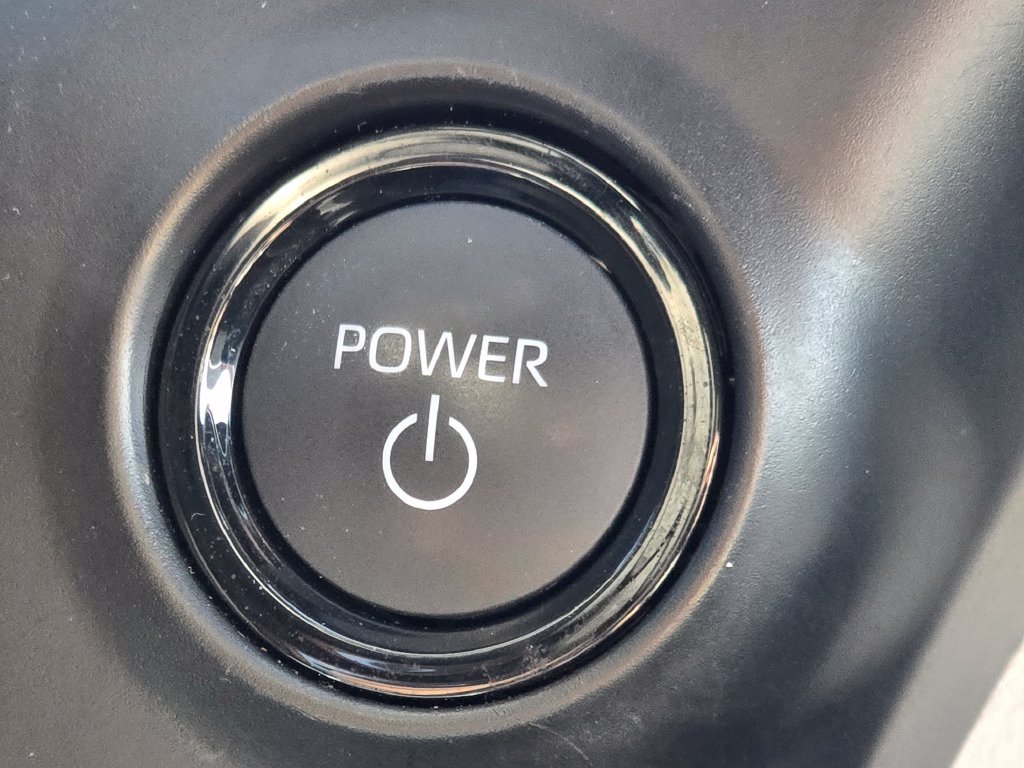Used 2025 Toyota Sienna XSE AWD/4WD image 30