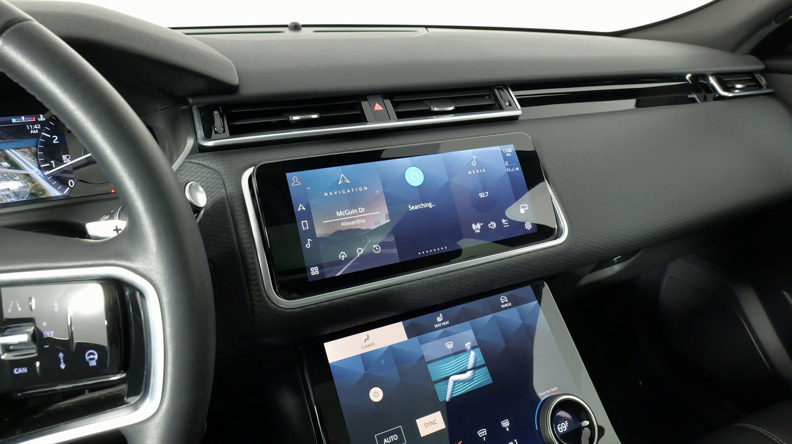 Used 2023 Land Rover Range Rover Velar R-Dynamic S image 42