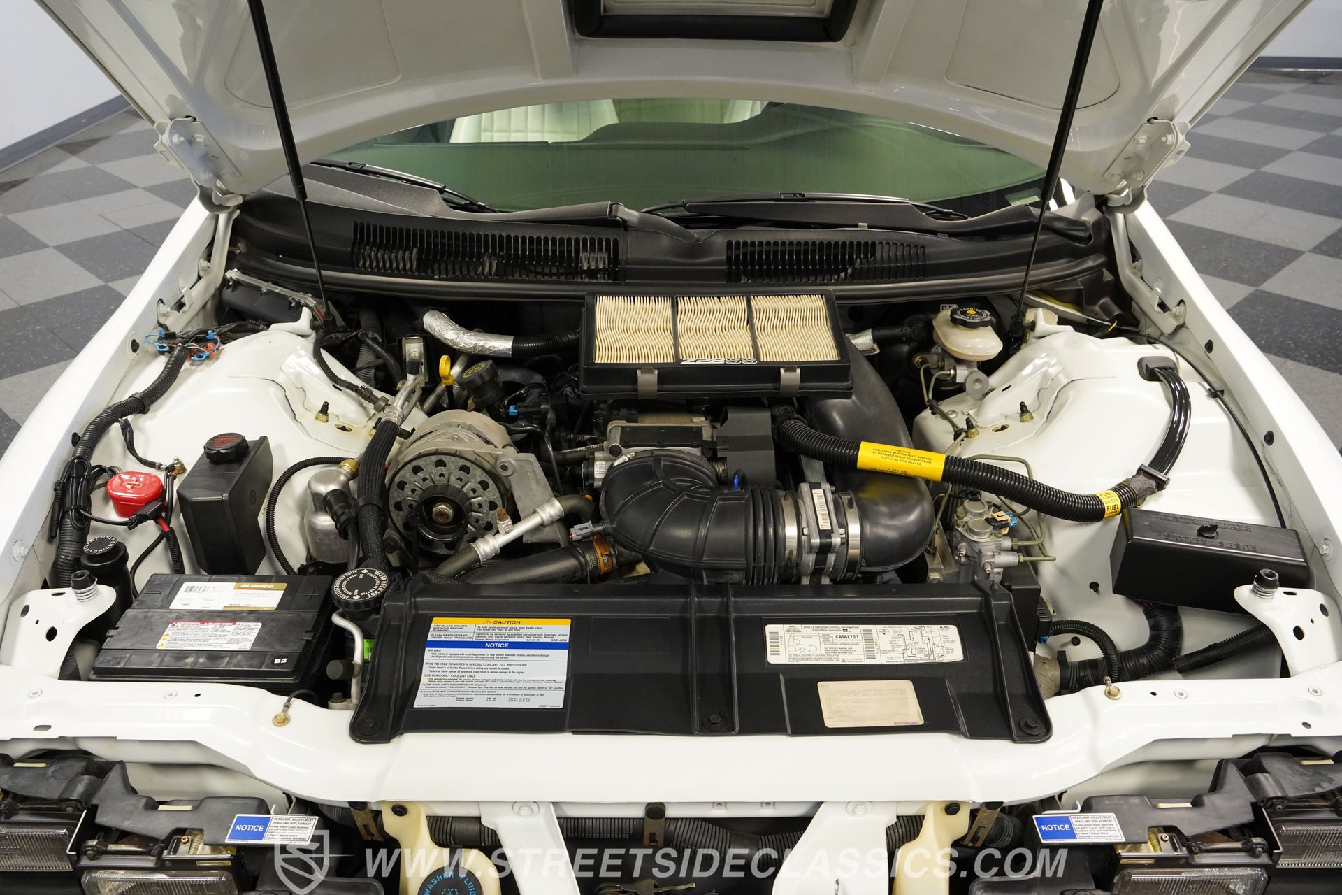 Used 1997 Chevrolet Camaro SS w/ SS Alteration Pkg RWD image 34