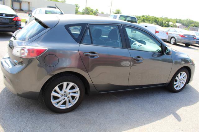 Used 2013 MAZDA MAZDA3 i Touring FWD image 9